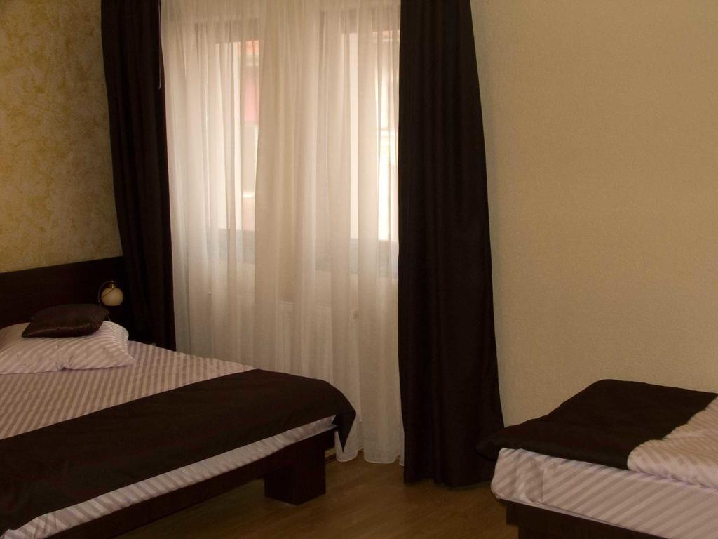 Pension Cleopatra Târgu-Mureş Extérieur photo