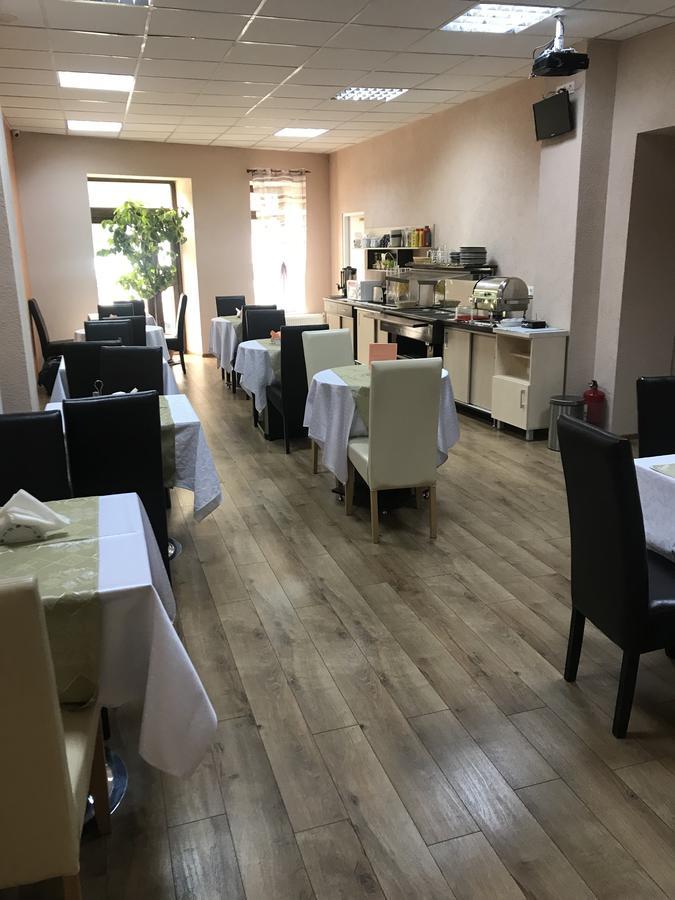 Pension Cleopatra Târgu-Mureş Extérieur photo